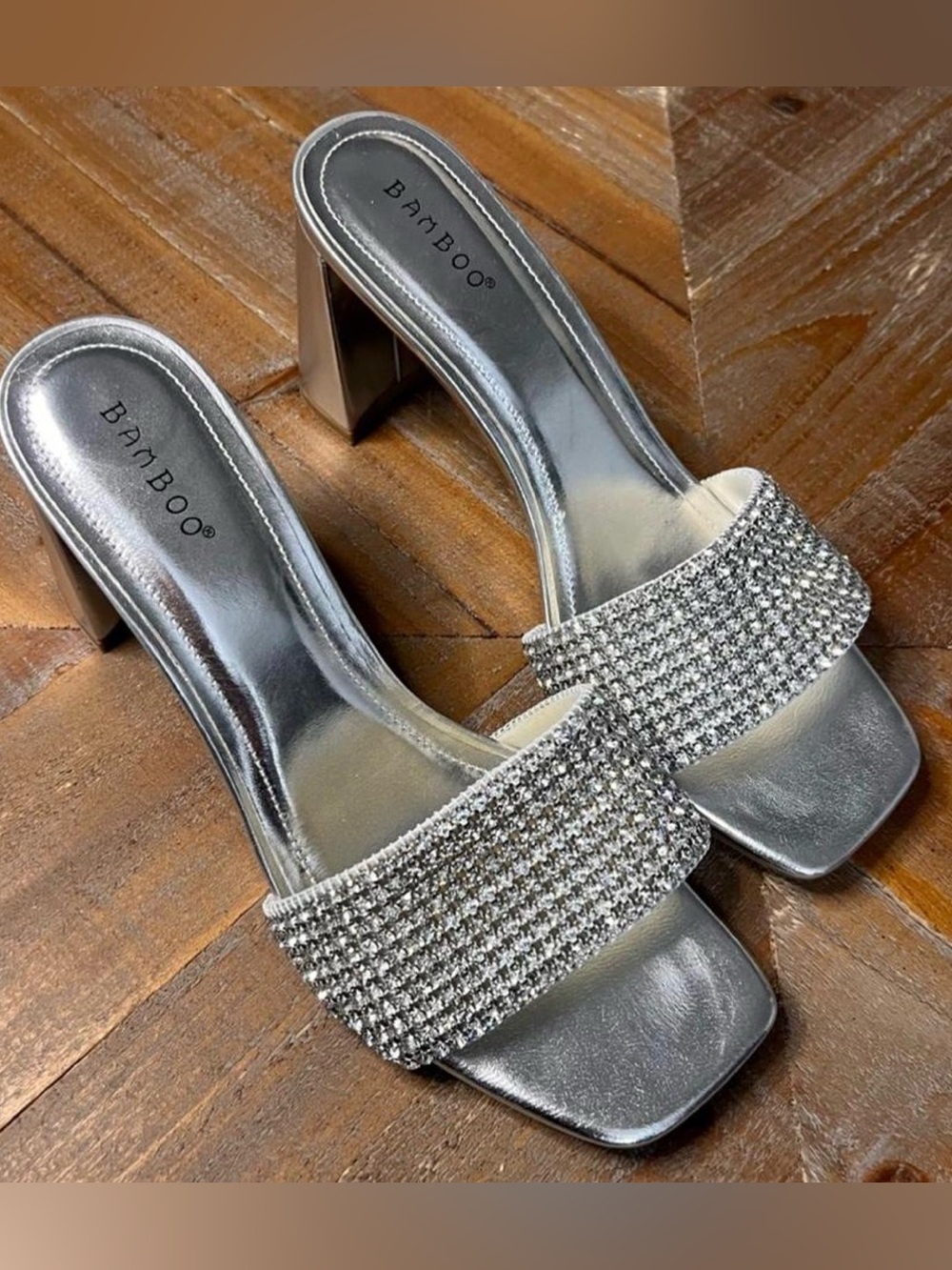 Women's Bamboo Silver Rhinestone Slip On Block Heel Sandals Size 10 - Picture 6 of 6